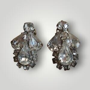 Vintage Weiss Rhinestone Clip On Earrings Silver Tone 12 Stone